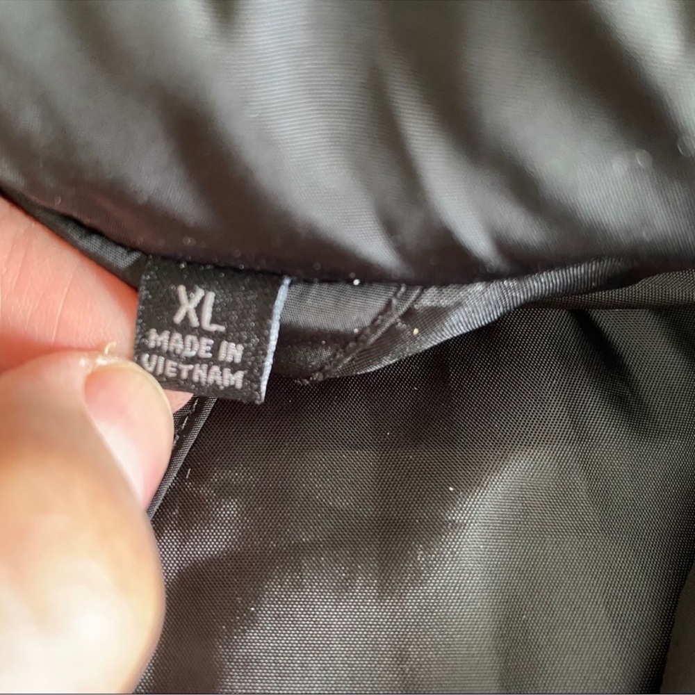 Tumi Tech Light Weight Travel Jacket - image 8